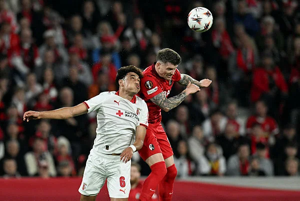Kuebler double sends Freiburg past Braga into Europa League final