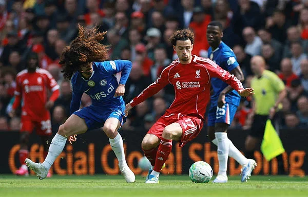 Liverpool limp to 1-1 draw with Chelsea in top-four race