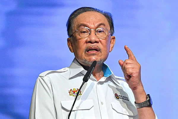 Malaysia rules out pardon for fugitive Jho Low - PM Anwar