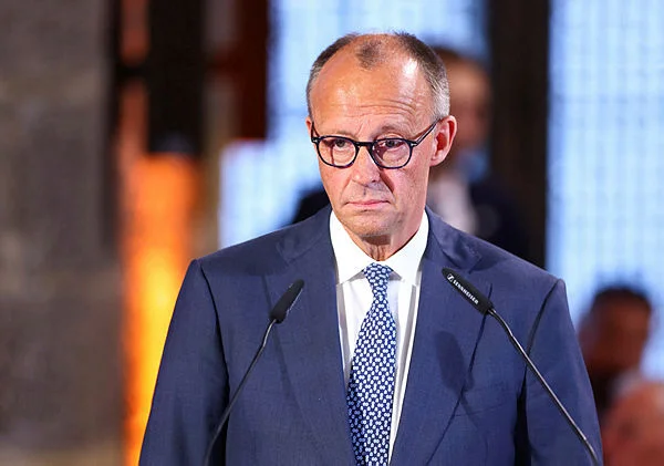 Merz advises against young Germans moving to US Merz advises against young Germans moving to US