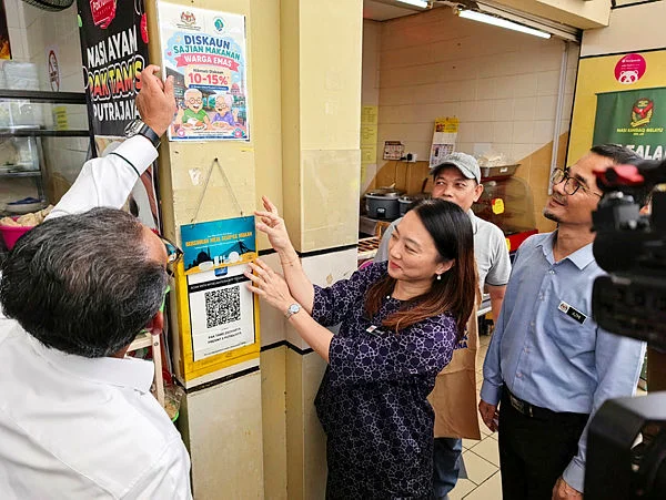 PTJ10_25052026_WALKABOUT PPj cuts Putrajaya stall rentals by 30% for one year