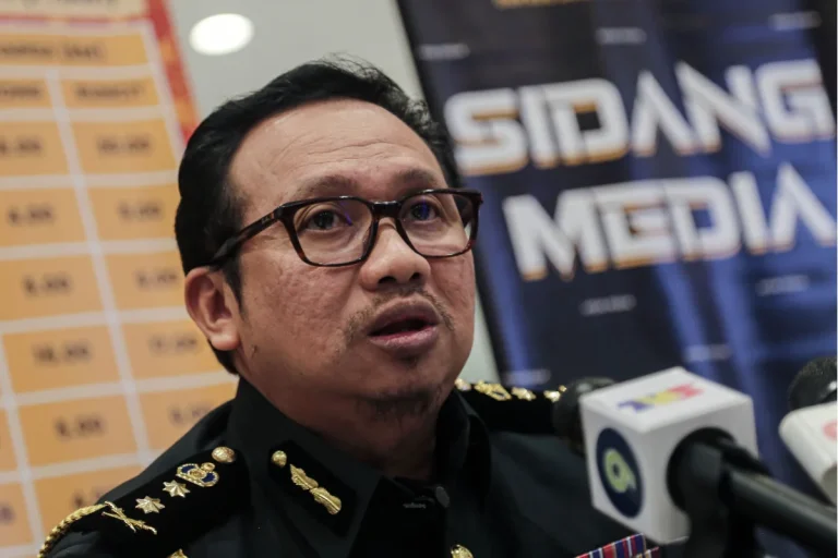 Perak KPDN probes video of foreign car using RON95