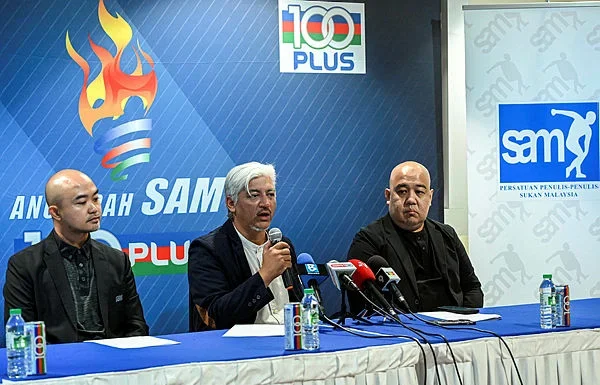 Five world champions vie for SAM-100Plus award