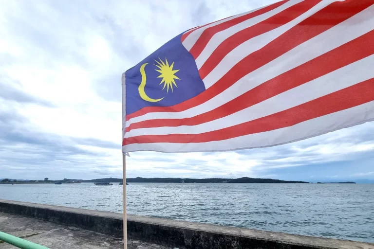 Malaysia, 17 nations launch guide for underwater security