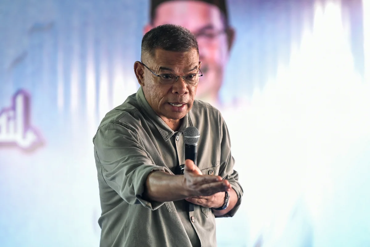 Saifuddin denies Langkawi drug cartel comparison