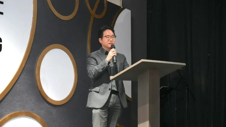 Samsung opens AI-powered Partner Experience Store at KL Eco City to boost business innovation