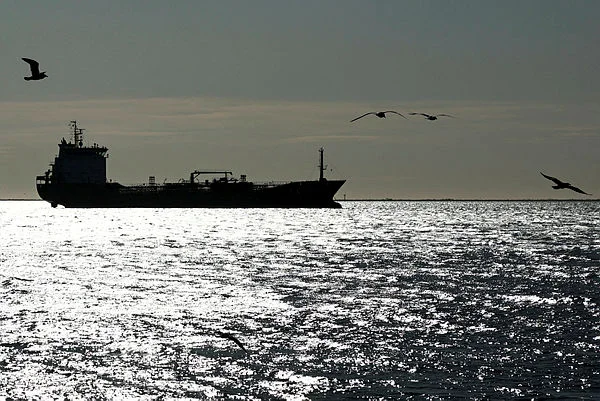 Clash in the Gulf threatens US-Iran peace hopes Clash in the Gulf threatens US-Iran peace hopes