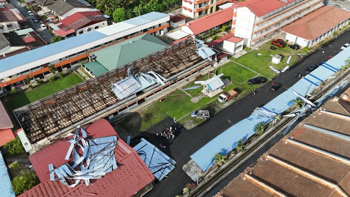 Storm wreaks havoc on four schools in Seberang Perai Utara Storm wreaks havoc on four schools in Seberang Perai Utara
