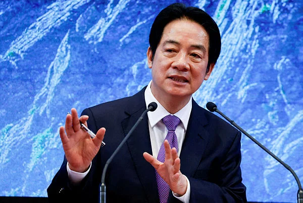 Taiwan president open to Trump call amid China tensions Taiwan president open to Trump call amid China tensions