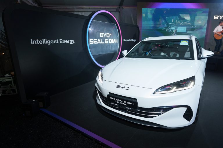 BYD Seal 6 DM-i launched in Singapore – sedan and Touring, from RM 590k equivalent