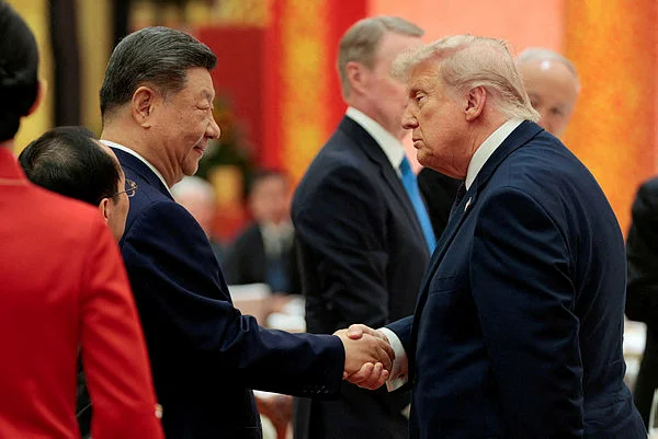 Trump hails Xi talks at grand Beijing banquet attended by leaders, CEOs