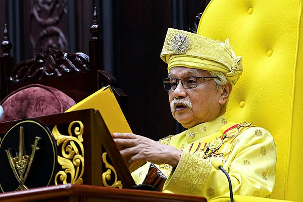 Tuanku Muhriz thanks supporters in Jempol Tuanku Muhriz thanks supporters in Jempol
