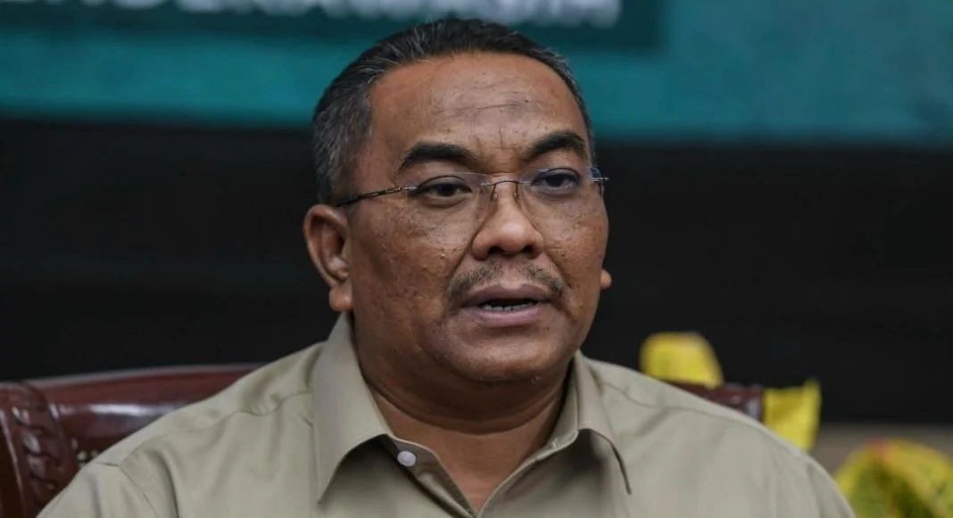Two Bersatu reps expulsion issue to be presented to Kedah Sultan - Sanusi Two Bersatu reps' expulsion issue to be presented to Kedah Sultan - Sanusi