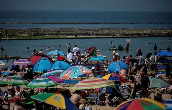UK set to break record for hottest May day