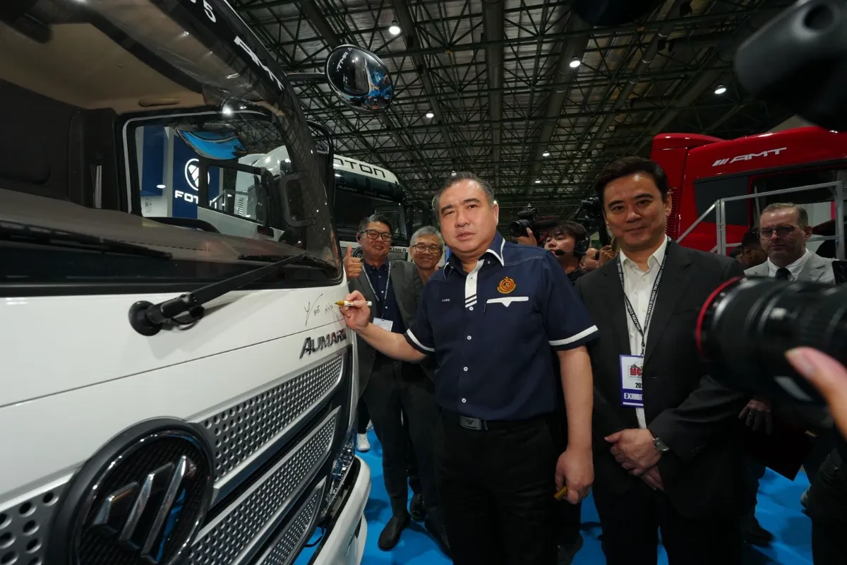 -anthony-loke-motor-vehicle-expo Loke: Govt studying incentives to accelerate adoption of electric trucks