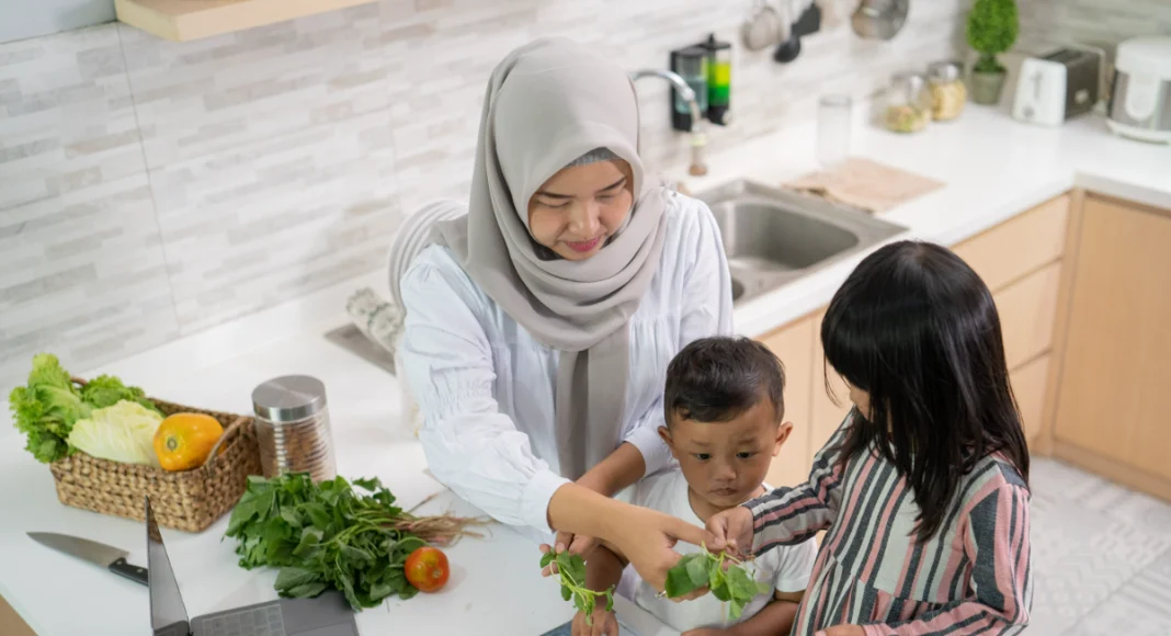 Simple food preparation steps such as mixing, assembling and handling ingredients are the most common entry points for children in the kitchen. – ALL PICS FROM 123RF