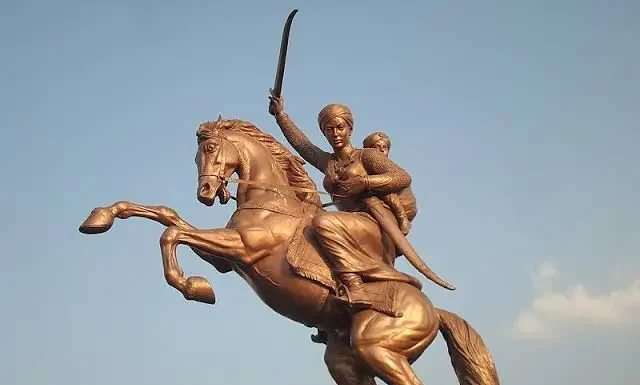 5 awesome mothers from history