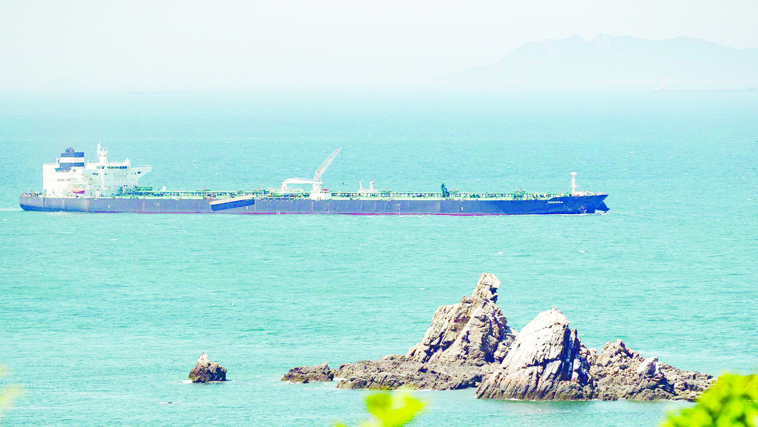 tanker Oil tanker reaches S. Korea after passing Hormuz blockade