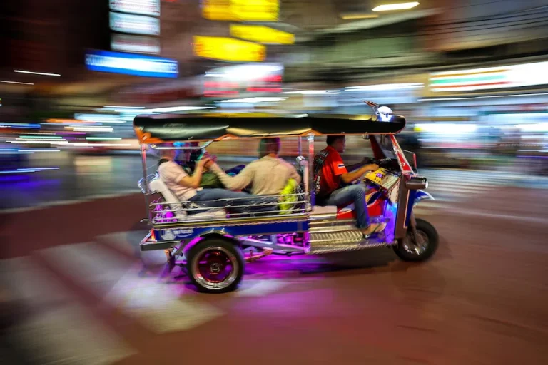 Thailand tightens tourist oversight after public sex incidents