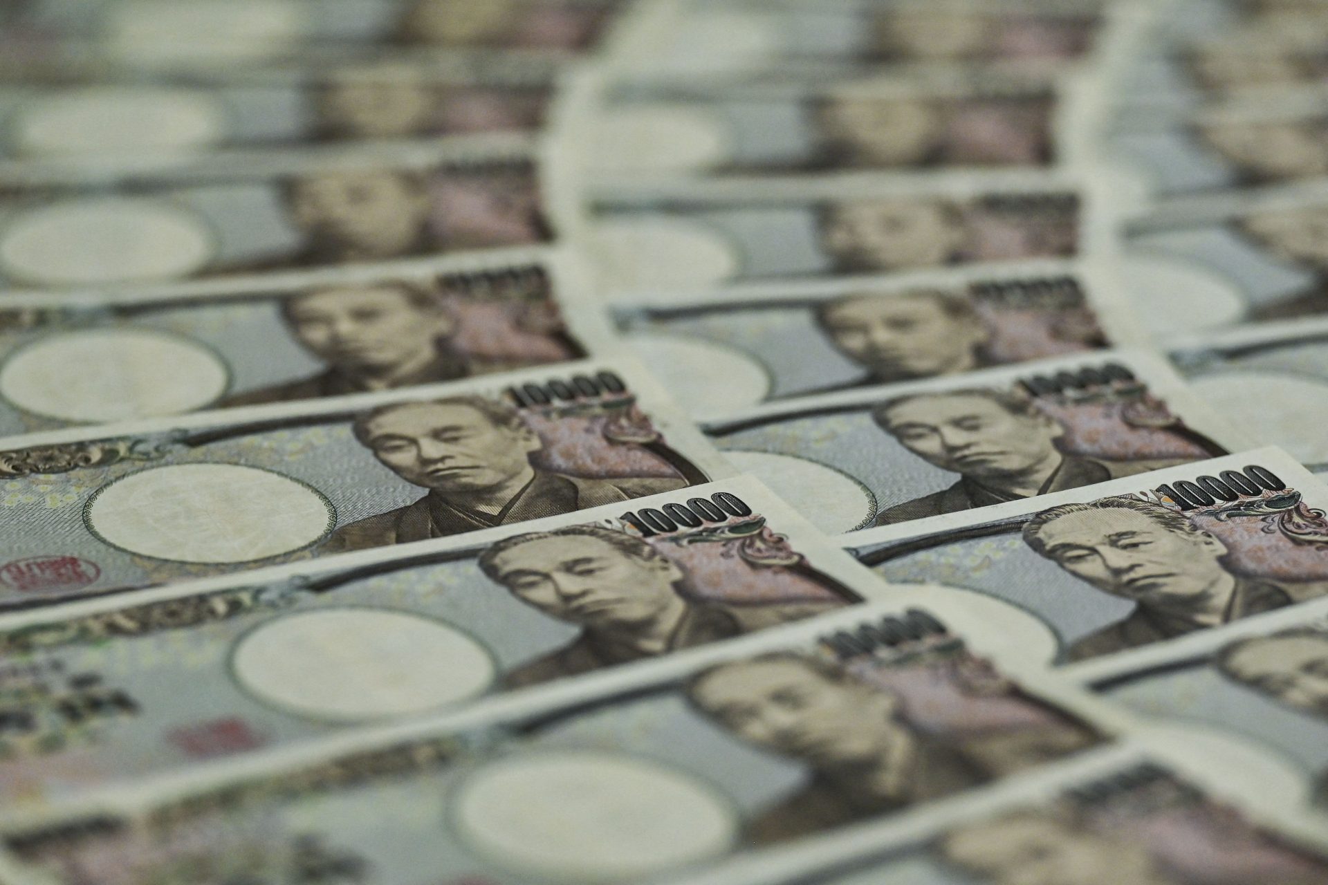Hawkish Bank of Japan official urges regular rate hikes