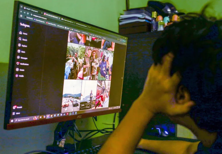 Social media validation eroding young people’s self-worth, expert warns