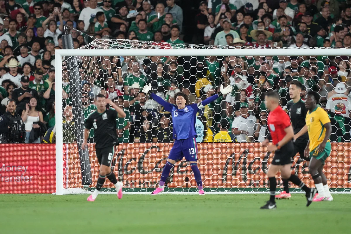2026-05-31T051014Z_1770552575_MT1USATODAY29101803_RTRMADP_3_SOCCER-MEXTOUR-AUSTRALIA-AT-MEXICO