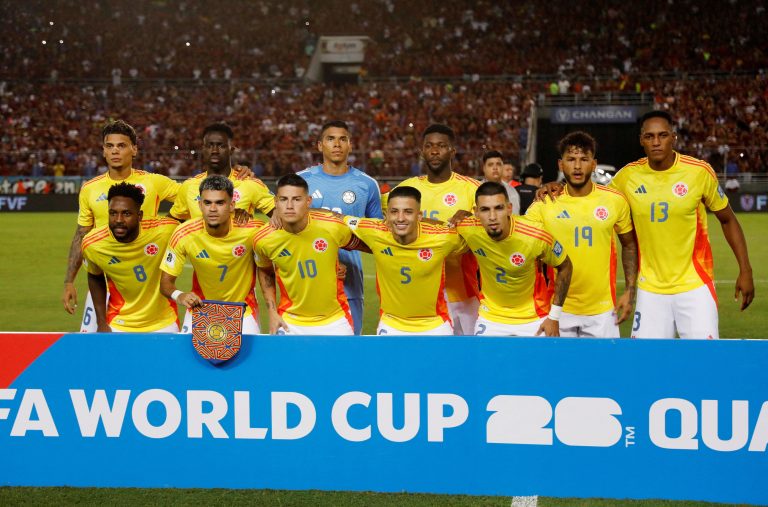 Diaz fuels Colombia's hopes on World Cup return