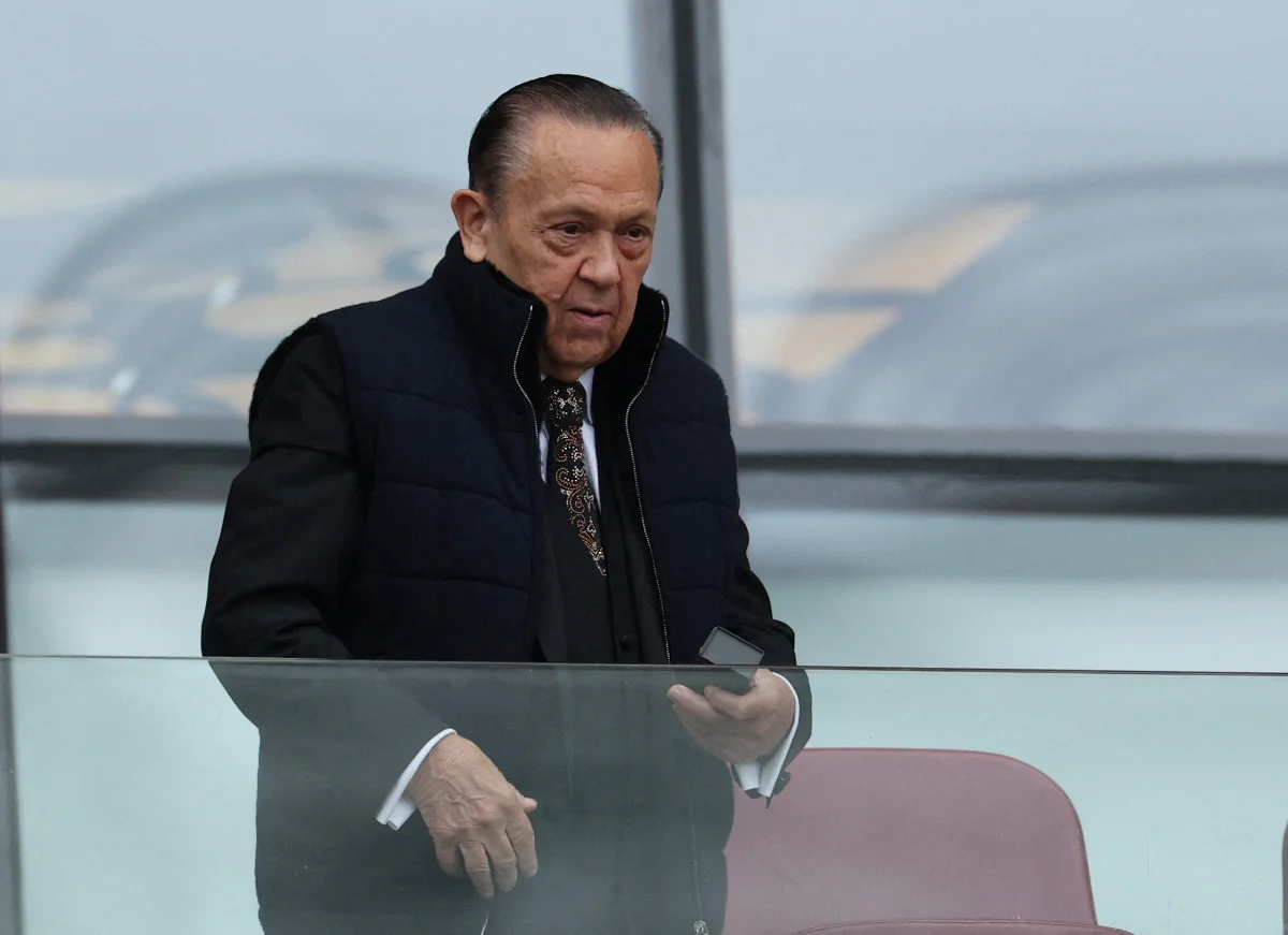 Sullivan quits West Ham joint chair amid allegations