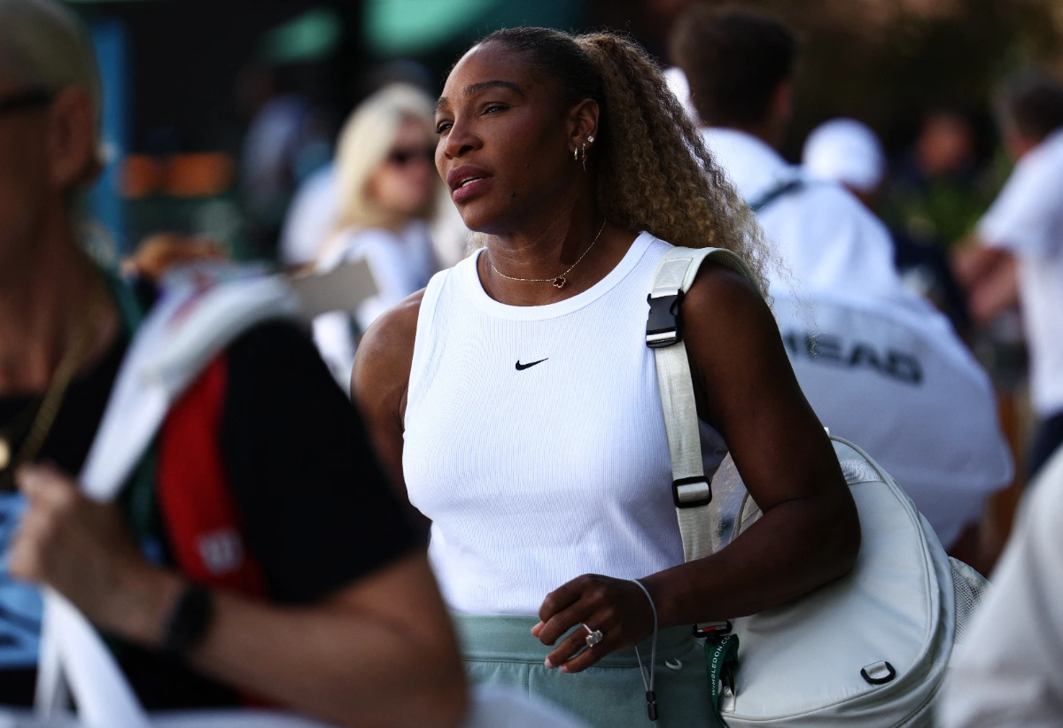 Serena Williams returns to Wimbledon singles after four years
