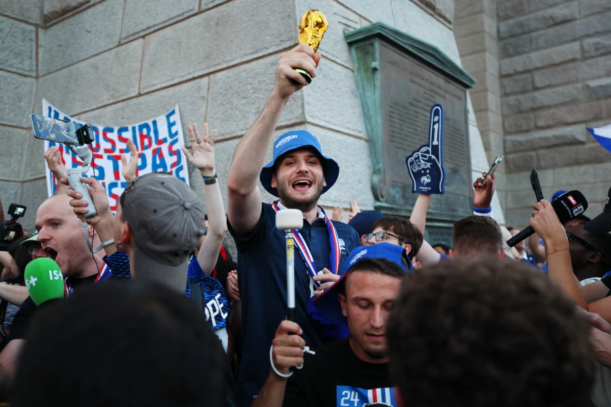 France face Sweden in World Cup last 32 test