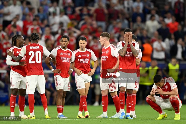 Arsenal begin Premier League title defence against Coventry