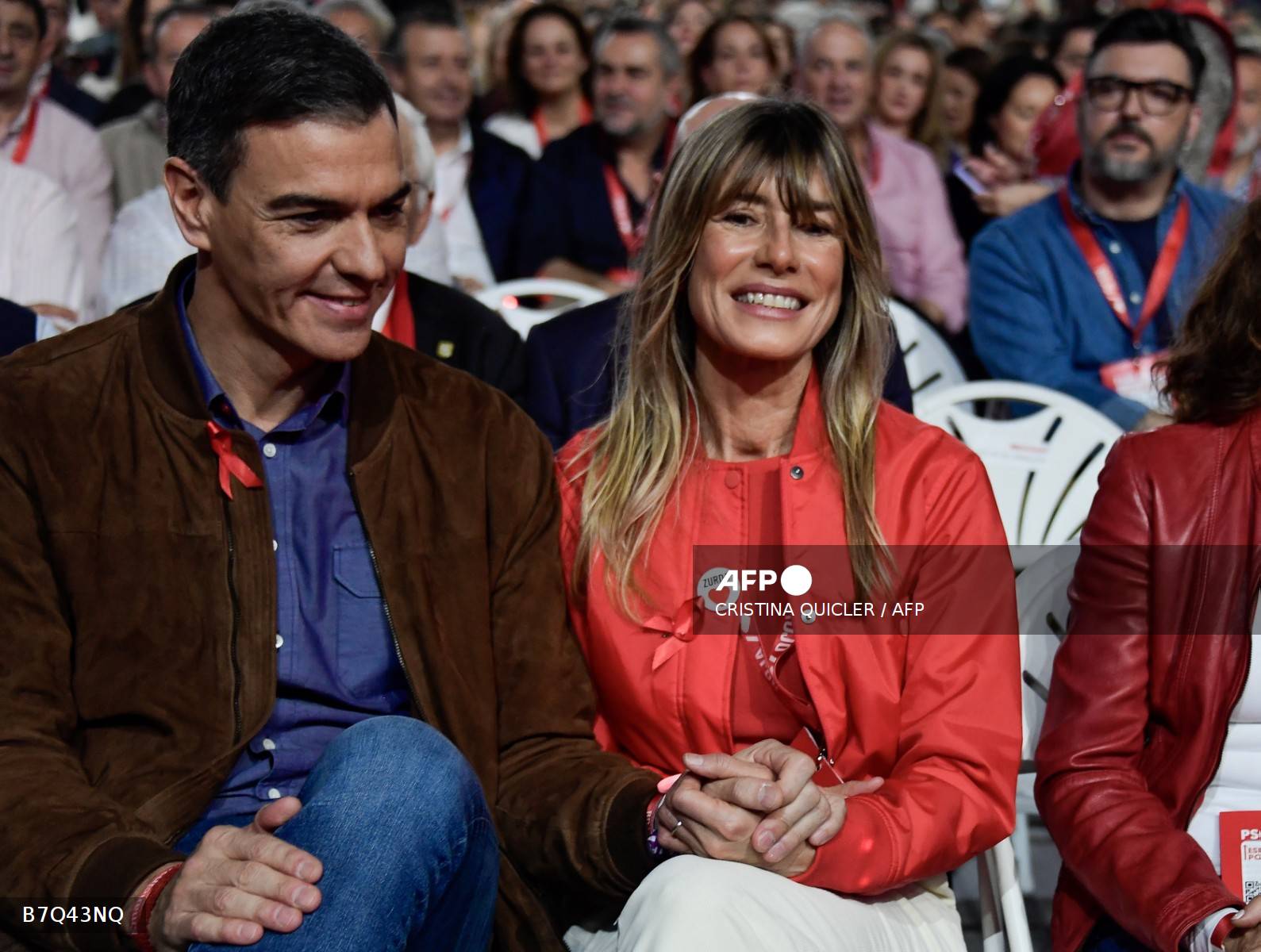 Spanish PM's wife banned from leaving country amid corruption trial Spanish PM's wife banned from leaving country amid corruption trial