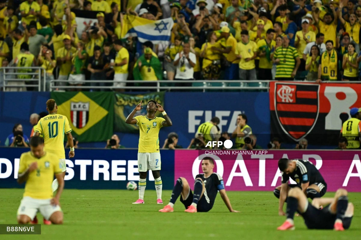 Brazil beat Scotland 3-0 to win World Cup Group C