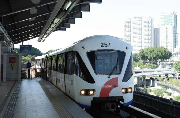 'Buildings are impressive, public transport is efficient, clean public spaces' - Filipino tourist impressed by Malaysia