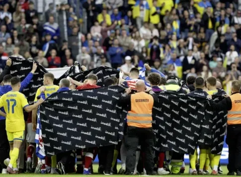 Denmark’s Eriksen ‘doing well’ after collapsing during friendly