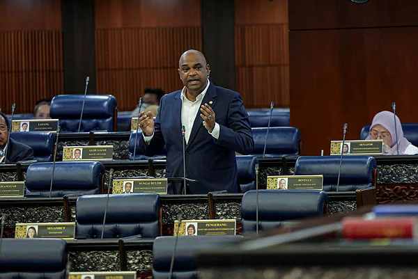 DEWAN_RAKYAT (3) Business closures main cause for over 42,000 job losses in Malaysia
