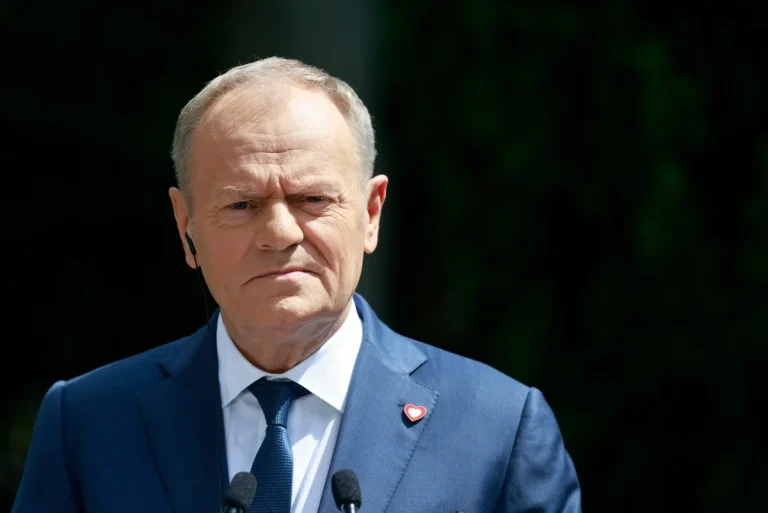 Polish PM says Russian artist's murder likely political