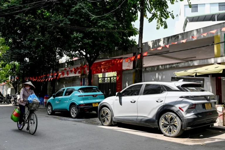 Vietnam extends EV registration fee exemption to boost green shift