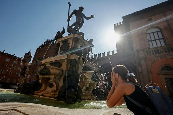 Europe heatwave sparks crisis talks as France braces for 41C Europe heatwave sparks crisis talks as France braces for 41°C
