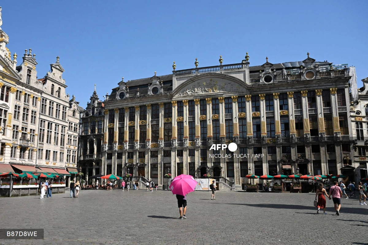 European heatwave moves east as records tumble