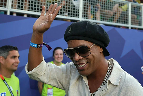 FOI-SOC-SPO-WCS-BRAZIL-V-HAITI_-GROUP-C-FIFA-WORLD-CUP (1) Ronaldinho coming out of retirement to join Italian 3rd division side
