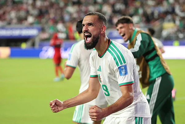 FOI-SOC-SPO-WCS-JORDAN-V-ALGERIA_-GROUP-J-FIFA-WORLD-CUP Algeria beat Jordan 2-1 in World Cup group game