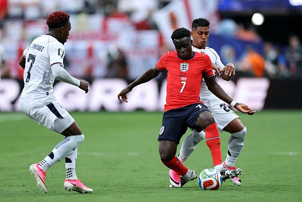 Saka, Rashford start as Rice rested for England at World Cup