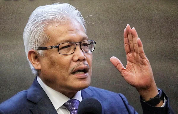 Hamzah announces new party, Wawasan, says Hadi proposed name
