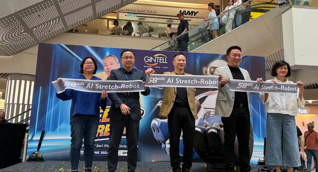 GINTELL introduces S8 MAXX AI Stretch-Robot at 1 Utama launch event