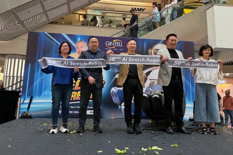 GINTELL introduces S8 MAXX AI Stretch-Robot at 1 Utama launch event