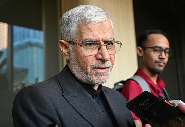 Iran open to oil supply talks with Malaysia as waiver takes effect - Envoy Iran open to oil supply talks with Malaysia as waiver takes effect - Envoy