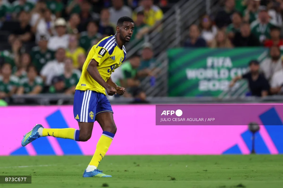 Isak getting stronger as Sweden face Netherlands Isak 'getting stronger' as Sweden face Netherlands