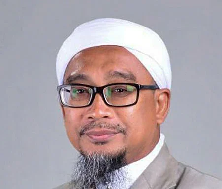 Jasin MP injured in early morning car crash