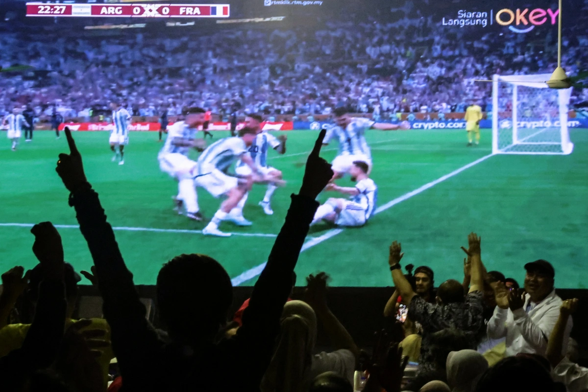 World Cup fever may inject up to RM2.1 billion into Malaysia's F&B sector, economist says